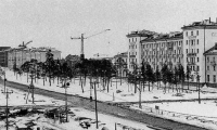 Строительство на проспекте (из архива Ю. К. Руденко)